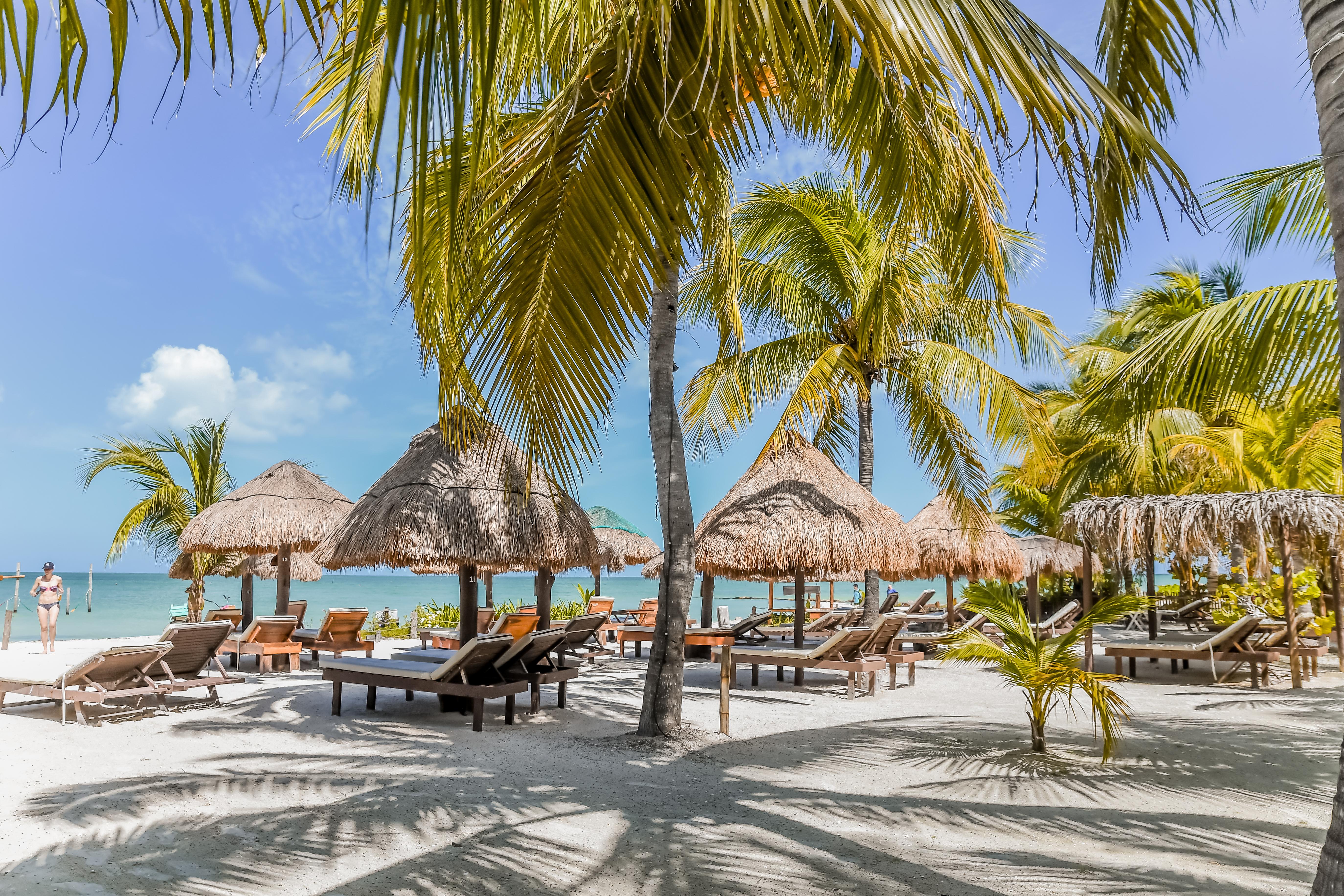 Zomay Beachfront Hotel 4*