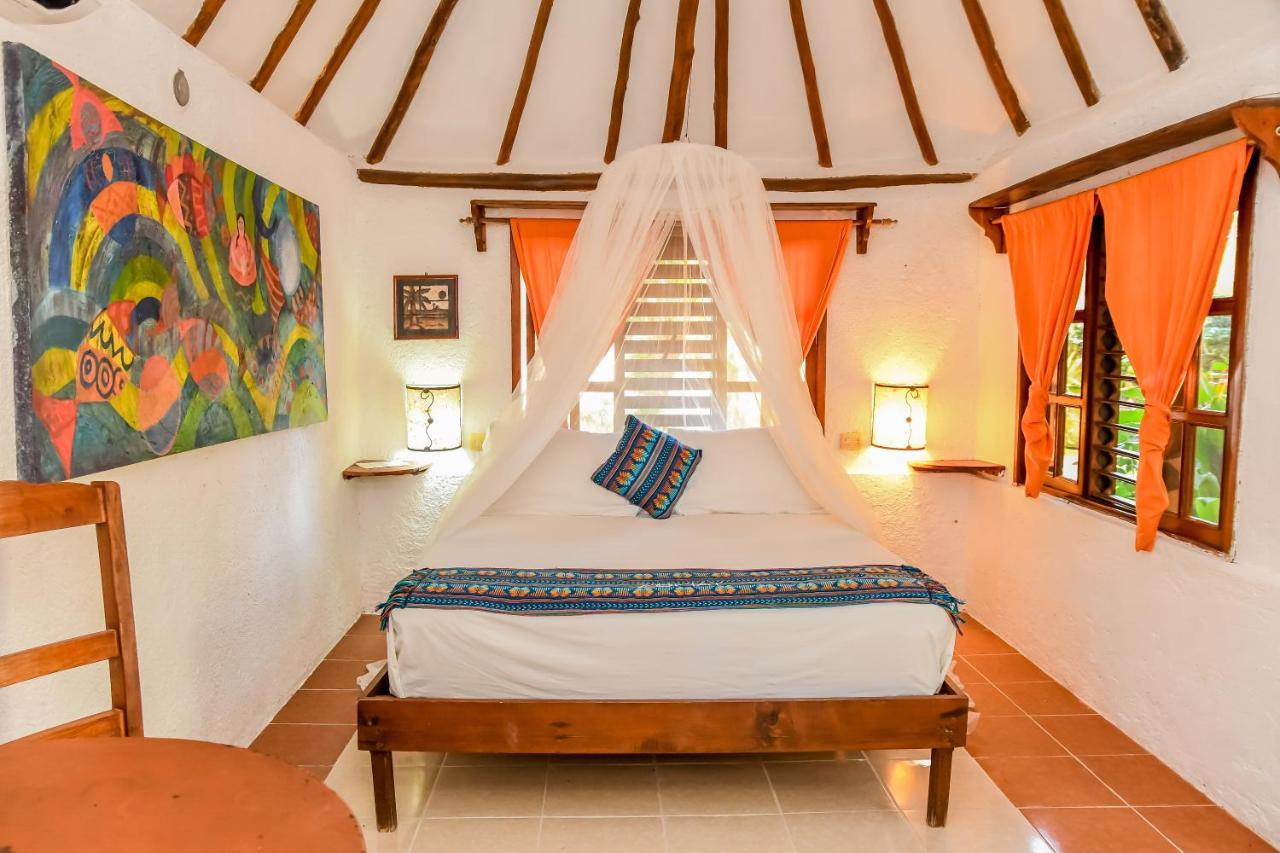 Hotel Zomay Beachfront
